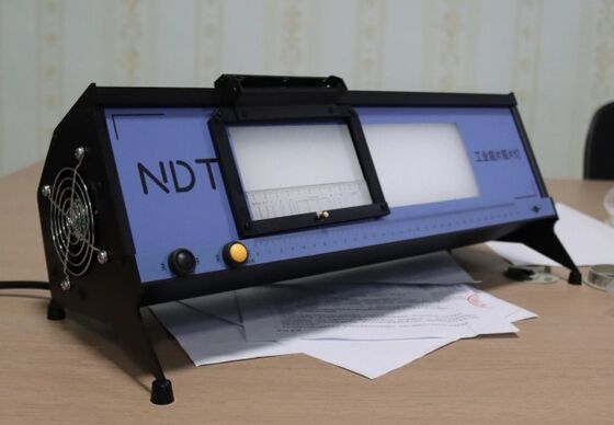 2x拡大鏡とLEDランプビーズX線フィルムビューヤー