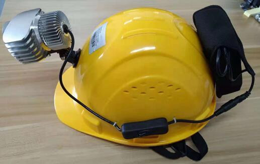 UV-150 ヘルメット型 UV光磁気欠陥検出器