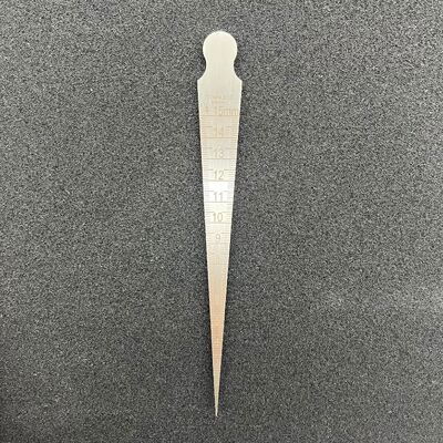 溶接ルートギャップ測定用デュアルスケールウェッジフェルゲージ