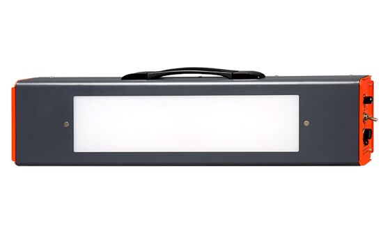 革新的なLEDフィルムビューア技術を搭載した非破壊検査装置（400x100mmビューイングエリアと使用方法）